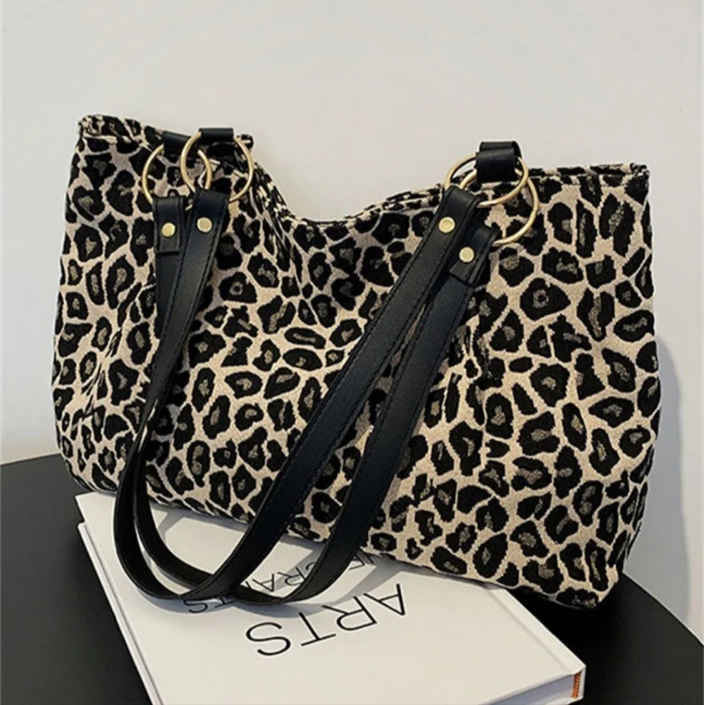Leopard Print Tote - Picture 5 of 7